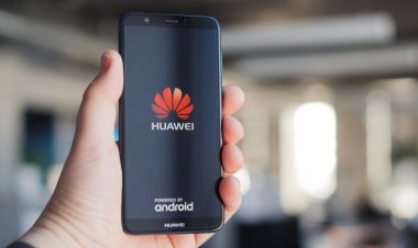 Xiaomi tạm thoát nạn, Huawei tiếp tục bị cấm