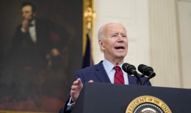 Tổng thống Mỹ Joe Biden thúc đẩy Obamacare với việc giảm phí bảo hiểm
