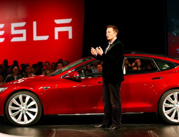 Giám đốc điều hành của Tesla công bố mục tiêu cổ phiếu trong tương lai