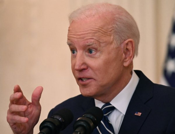 Tổng thống Biden tuyên bố ngăn Trung Quốc “dẫn đầu thế giới”