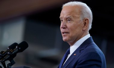 Kế hoạch cơ sở hạ tầng lớn của tổng thống Joe Biden tấn công McConnell