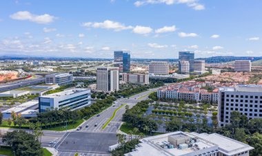 Sau phiên họp 13/4, các cuộc bầu cử của Quận có đến Irvine không?