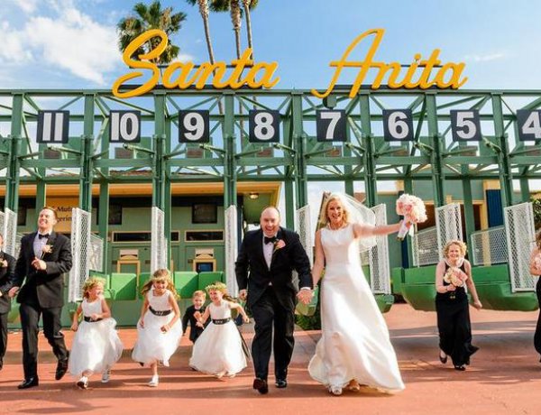 Công viên Santa Anita ở Arcadia chuẩn bị trở lại vào thứ Sáu