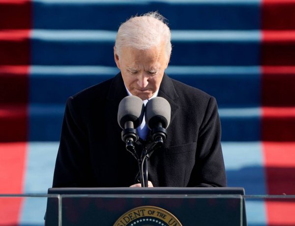 Tổng thống Joe Biden khôi phục niềm tin chính phủ với mục tiêu lớn