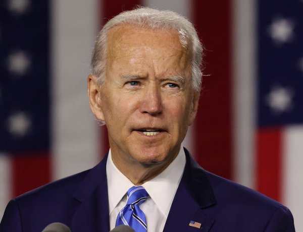 Tổng thống Biden “hồi sinh