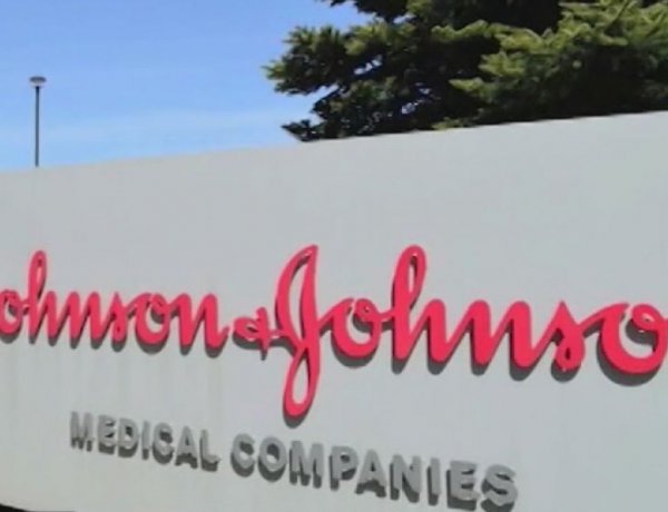 Tạm dừng sử dụng vắc xin Johnson & Johnson ở SoCal
