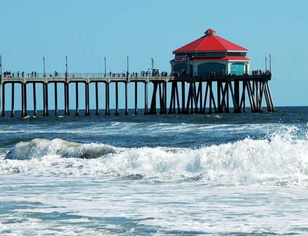 Các nhà quản lý đang đấu tranh cho nhà máy khử muối Huntington Beach