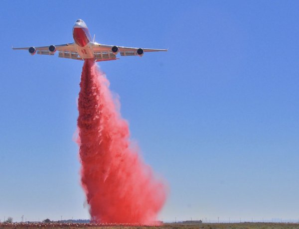SuperTanker lớn nhất thế giới ở California có thể được bán