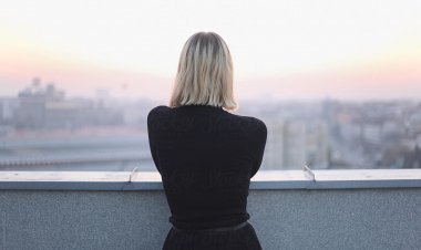 Người Phụ Nữ Có Quan Hệ Ngoại Tình Với 300 Người Đàn Ông