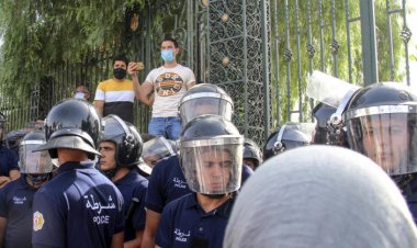 Các cuộc biểu tình ở Tunisia ngày càng đáng lo ngại