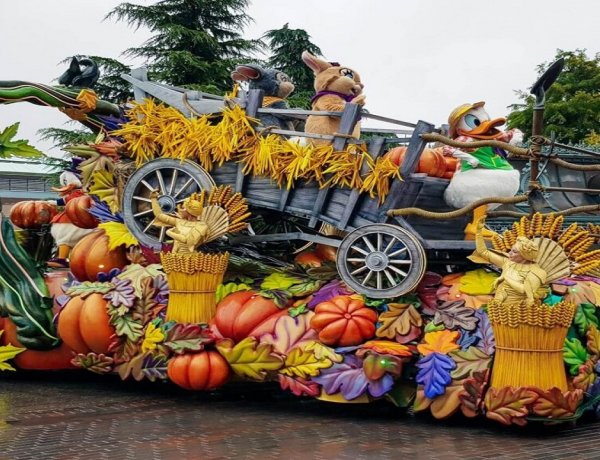 Sự trở lại đầy mong đợi của Disneyland vào lễ Halloween này