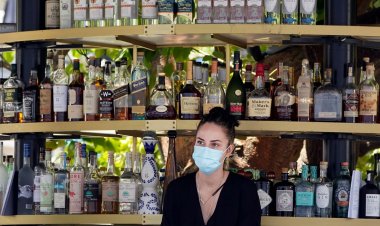 Nóng: Rượu mạnh có thể làm giảm lạm phát