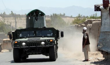 Các quan chức kêu gọi Tổng thống Biden từ chức vì tình hình Afghanistan