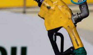 Dầu suy giảm sau dữ liệu kinh tế yếu của Trung Quốc