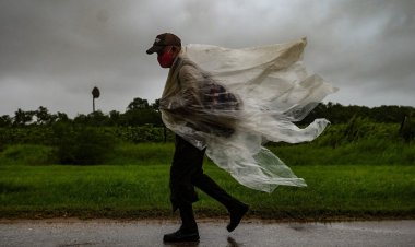 Bão Ida đổ bộ vào bang Louisiana gây ra lũ quét và lũ lụt nghiêm trọng