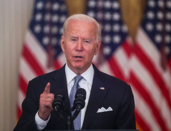 Tổng thống Joe Biden liên tục gặp chuyện sau rút quân khỏi Afghanistan