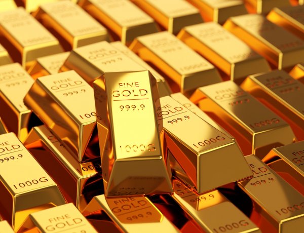 Vàng thế giới đảo chiều, Nhà đầu tư chốt lời trước sức ép của USD