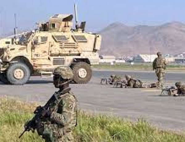 Mỹ điều động thêm nhân viên lãnh sự hỗ trợ sơ tán khỏi Afghanistan